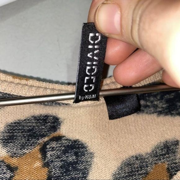 H&M Divided Grungy Destroyed Chunky Leopard Print Knit Cardigan - Size 8… - Picture 12 of 14